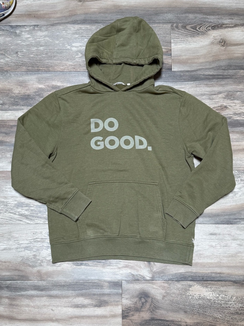 Cotopaxi Do Good Hoodie Men’s Medium Olive Green Pullover Sweatshirt Graphic